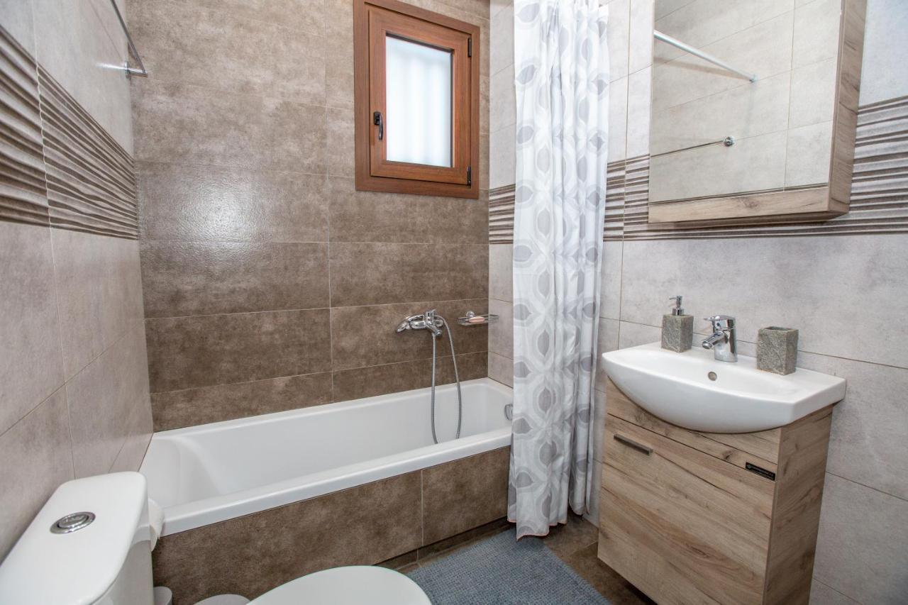 Modern Lake View Apartment Ioannina Exterior foto