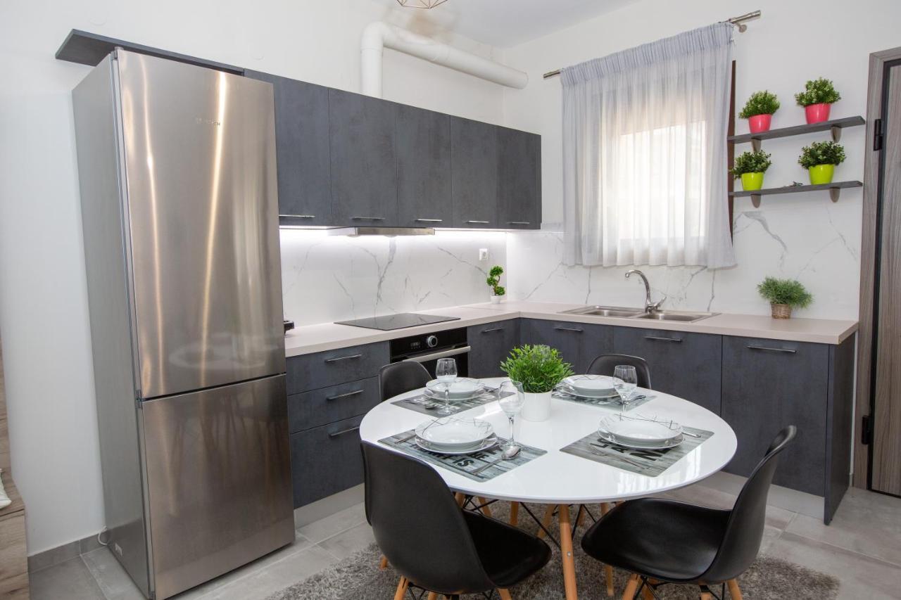 Modern Lake View Apartment Ioannina Exterior foto